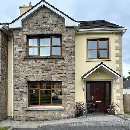 Home Near The River Shannon Rooskey Buitenkant foto