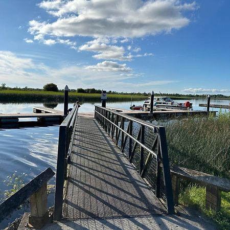 Home Near The River Shannon Rooskey Buitenkant foto