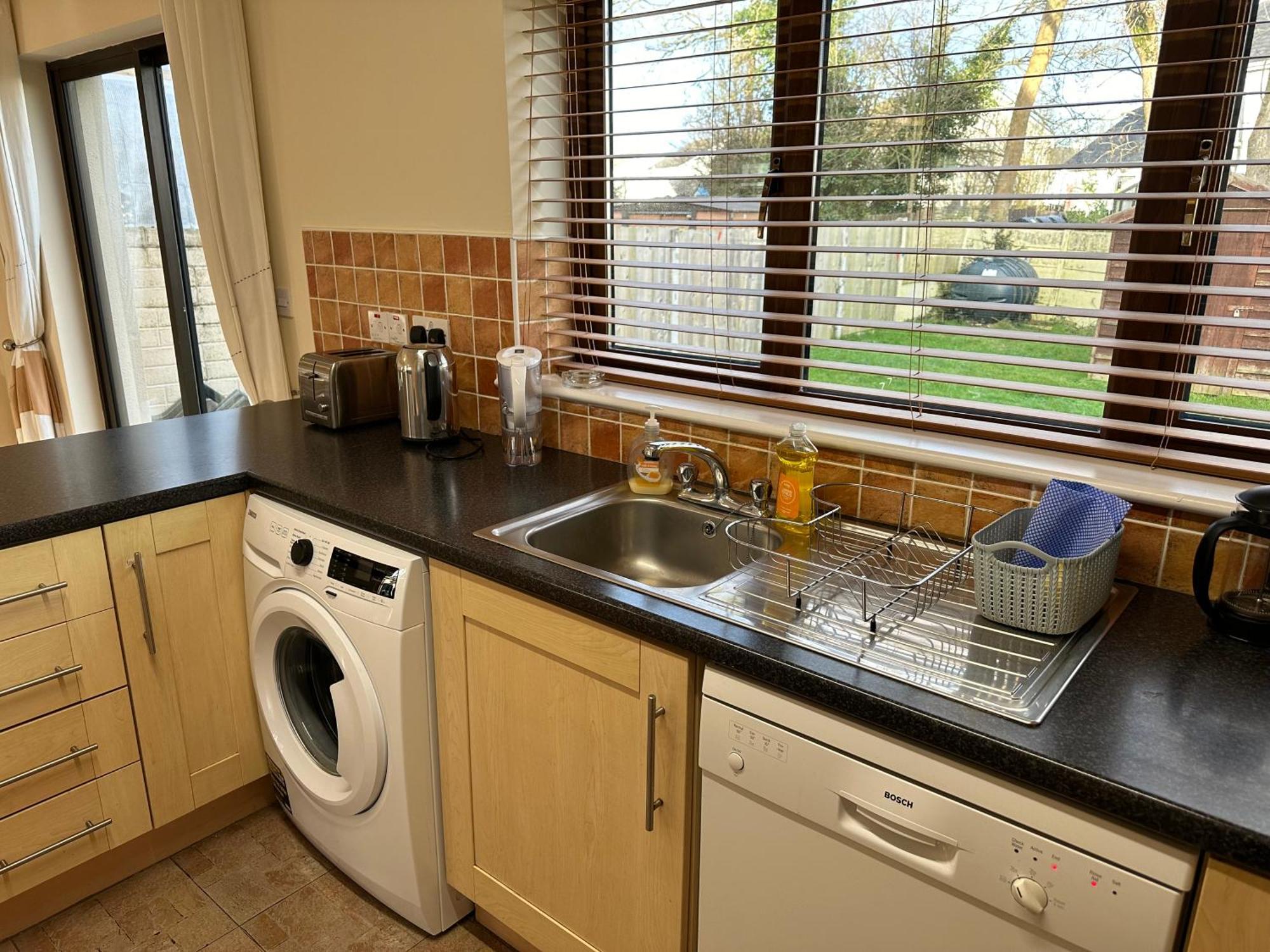 Home Near The River Shannon Rooskey Buitenkant foto
