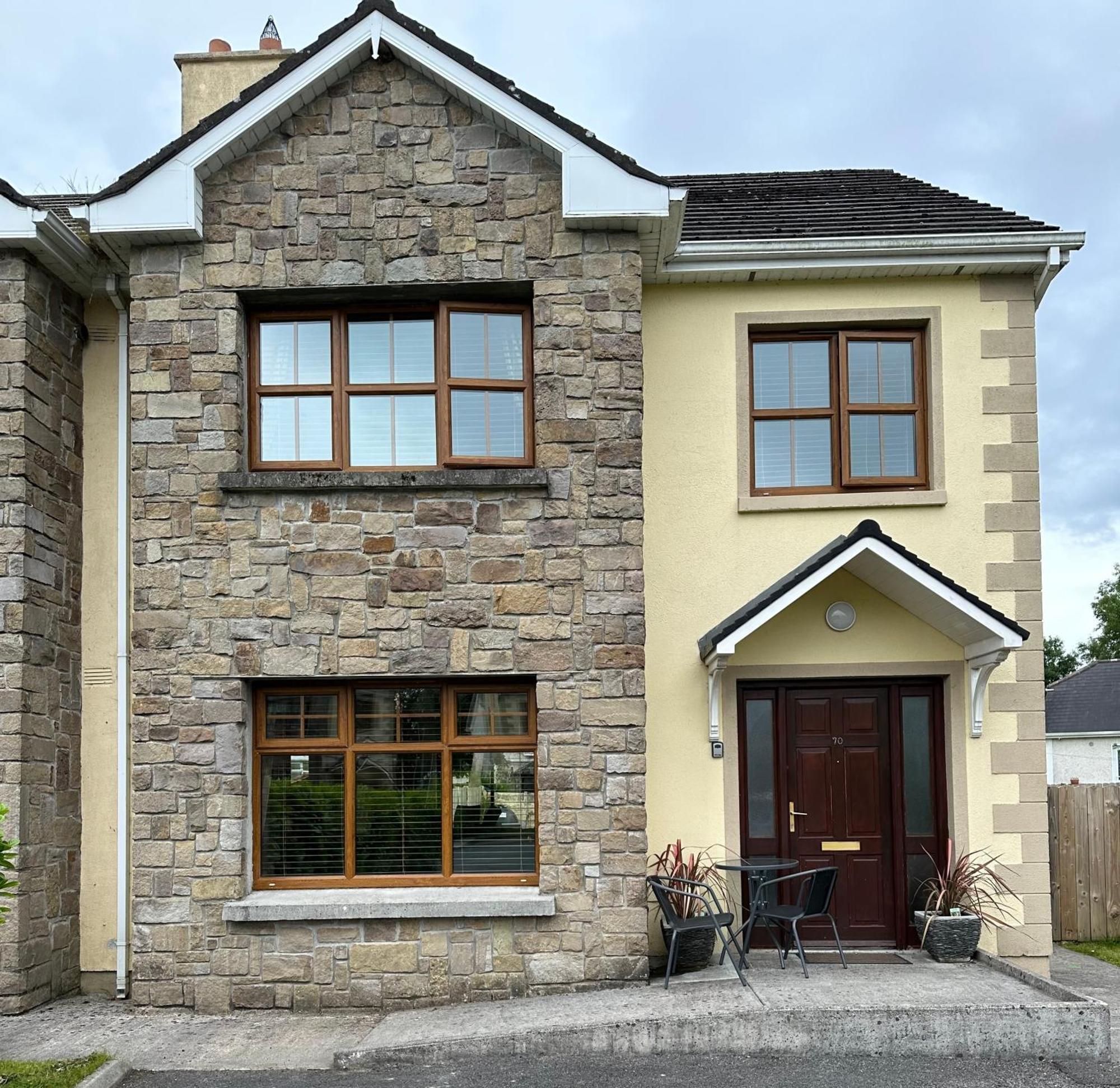 Home Near The River Shannon Rooskey Buitenkant foto