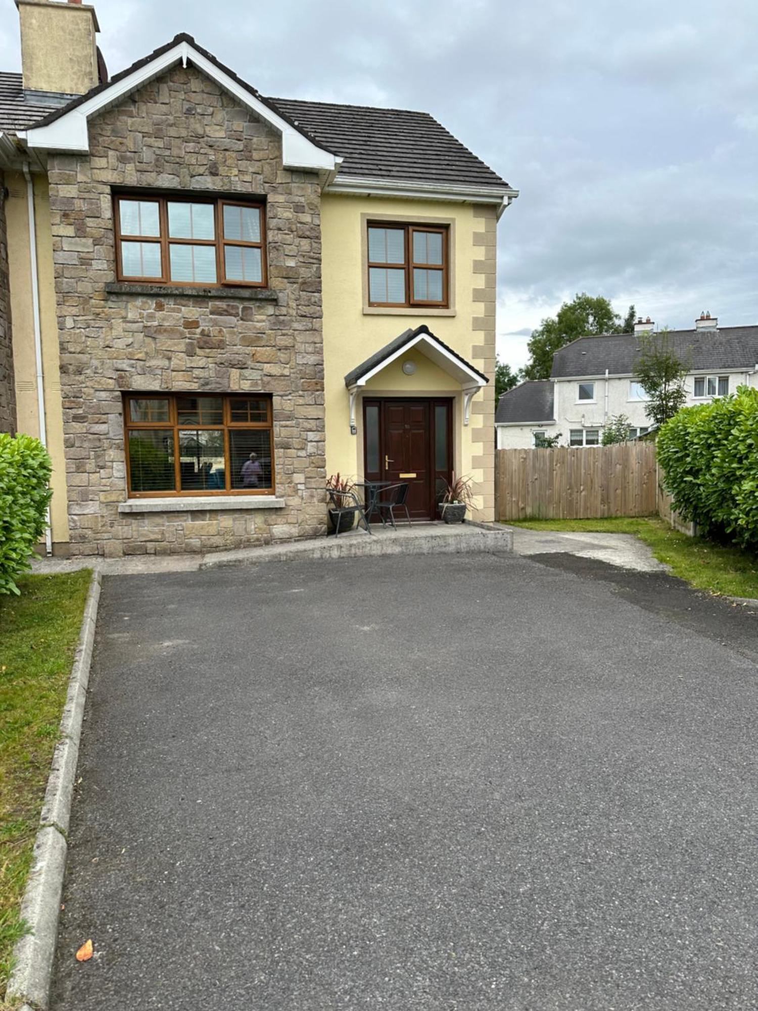 Home Near The River Shannon Rooskey Buitenkant foto
