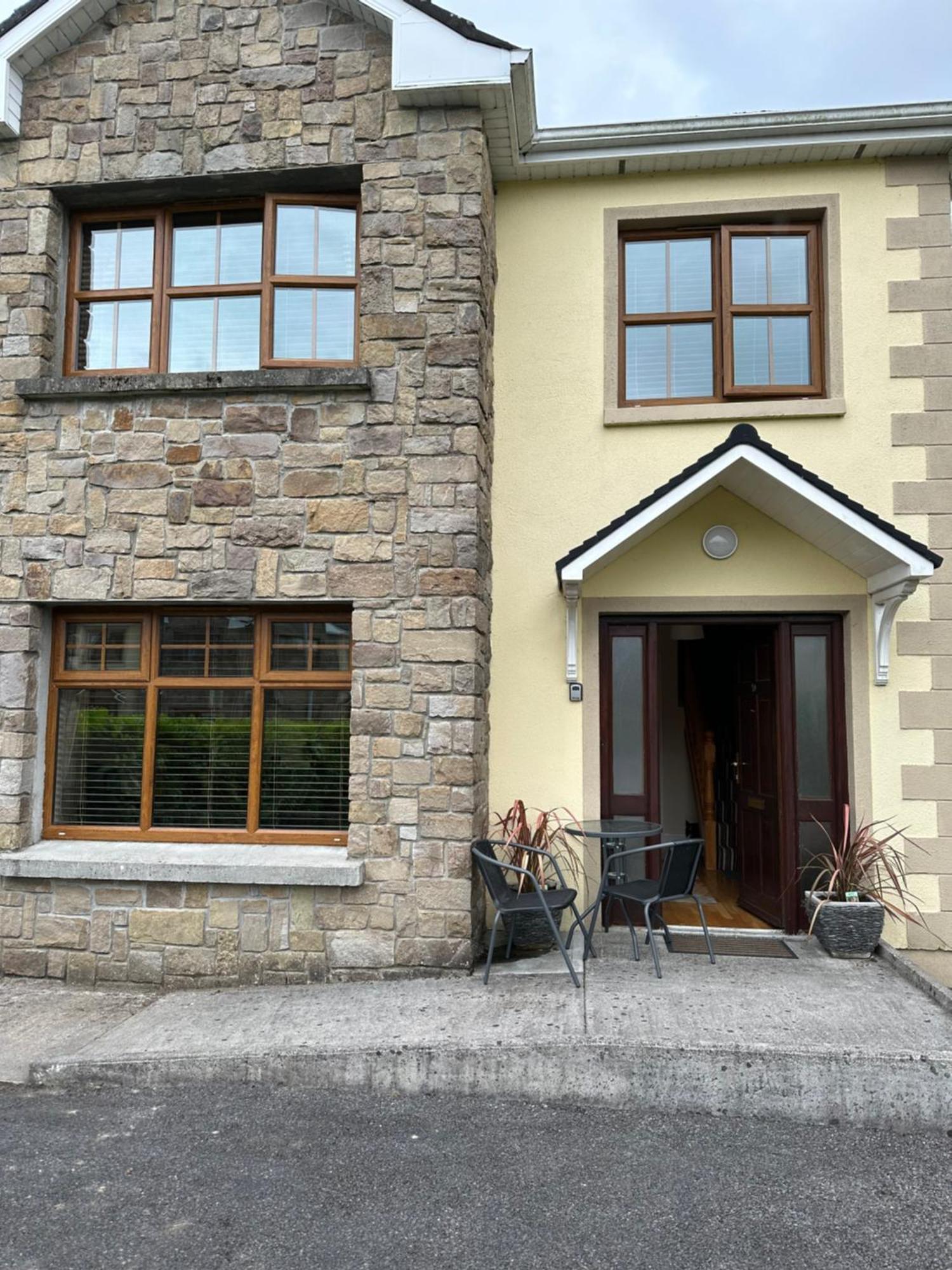 Home Near The River Shannon Rooskey Buitenkant foto