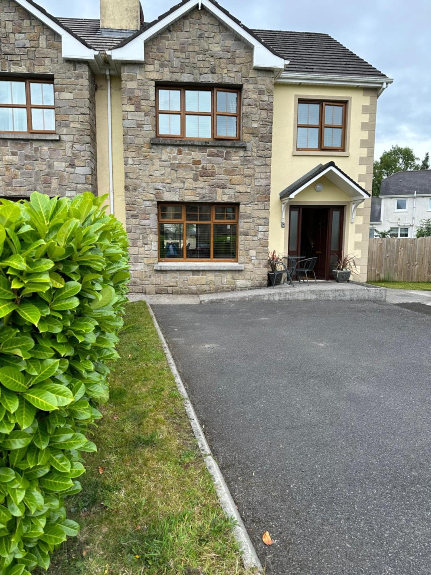 Home Near The River Shannon Rooskey Buitenkant foto